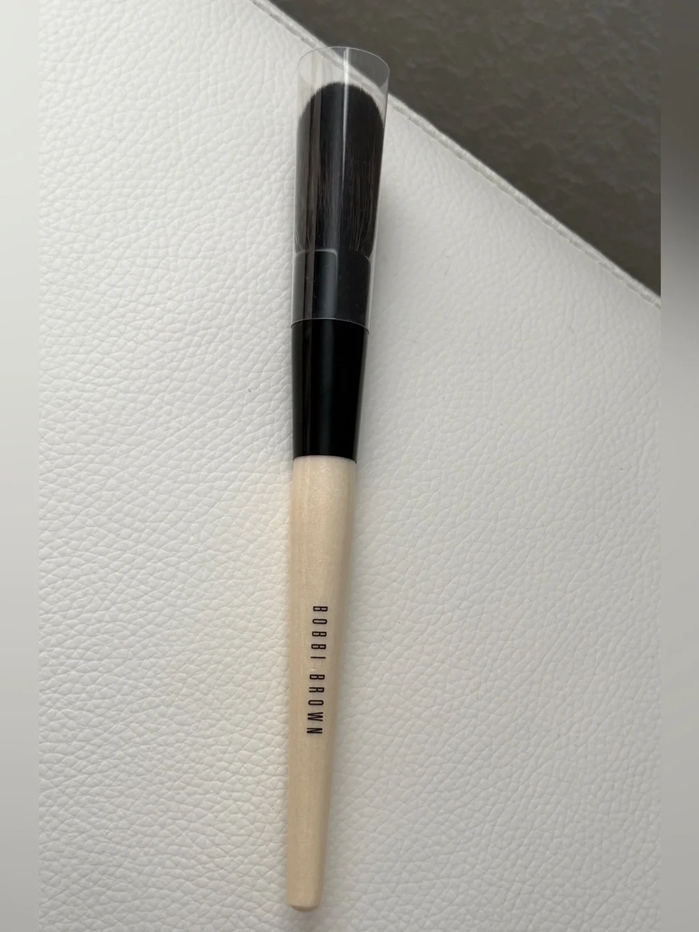 Bobbi Brown Natural Wood Handle Powder Brush with Black Bristles